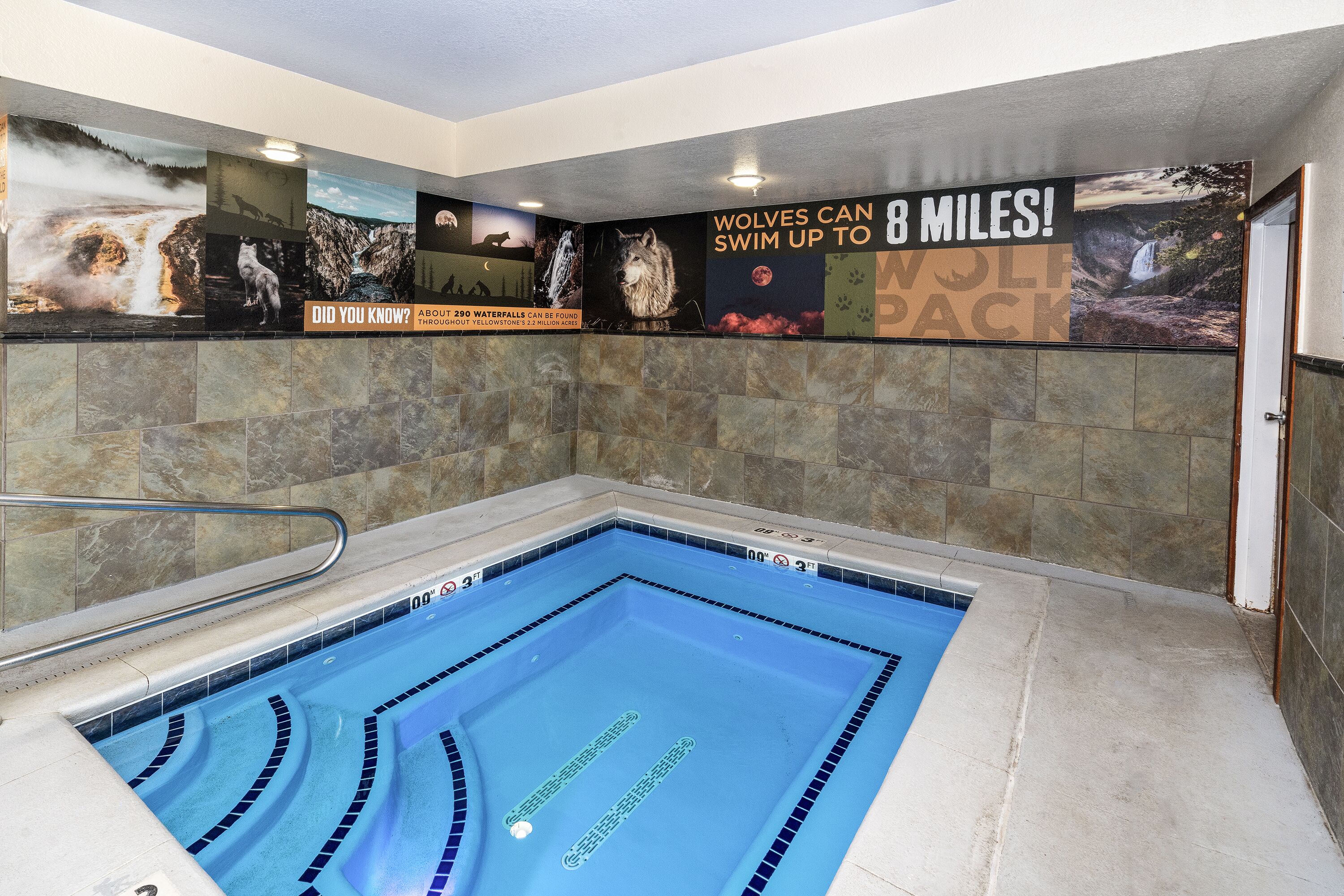Foto - Gray Wolf Inn & Suites