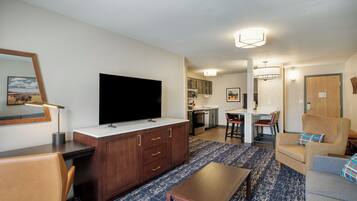 Family Suite, 2 Queen Beds | Desk, iron/ironing board, WiFi (free), bed sheets