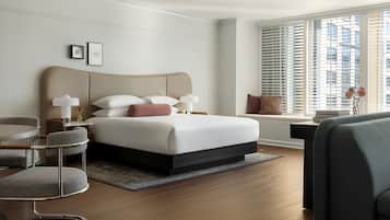 Suite (Ambassador) | Frette Italian sheets, premium bedding, in-room safe, desk