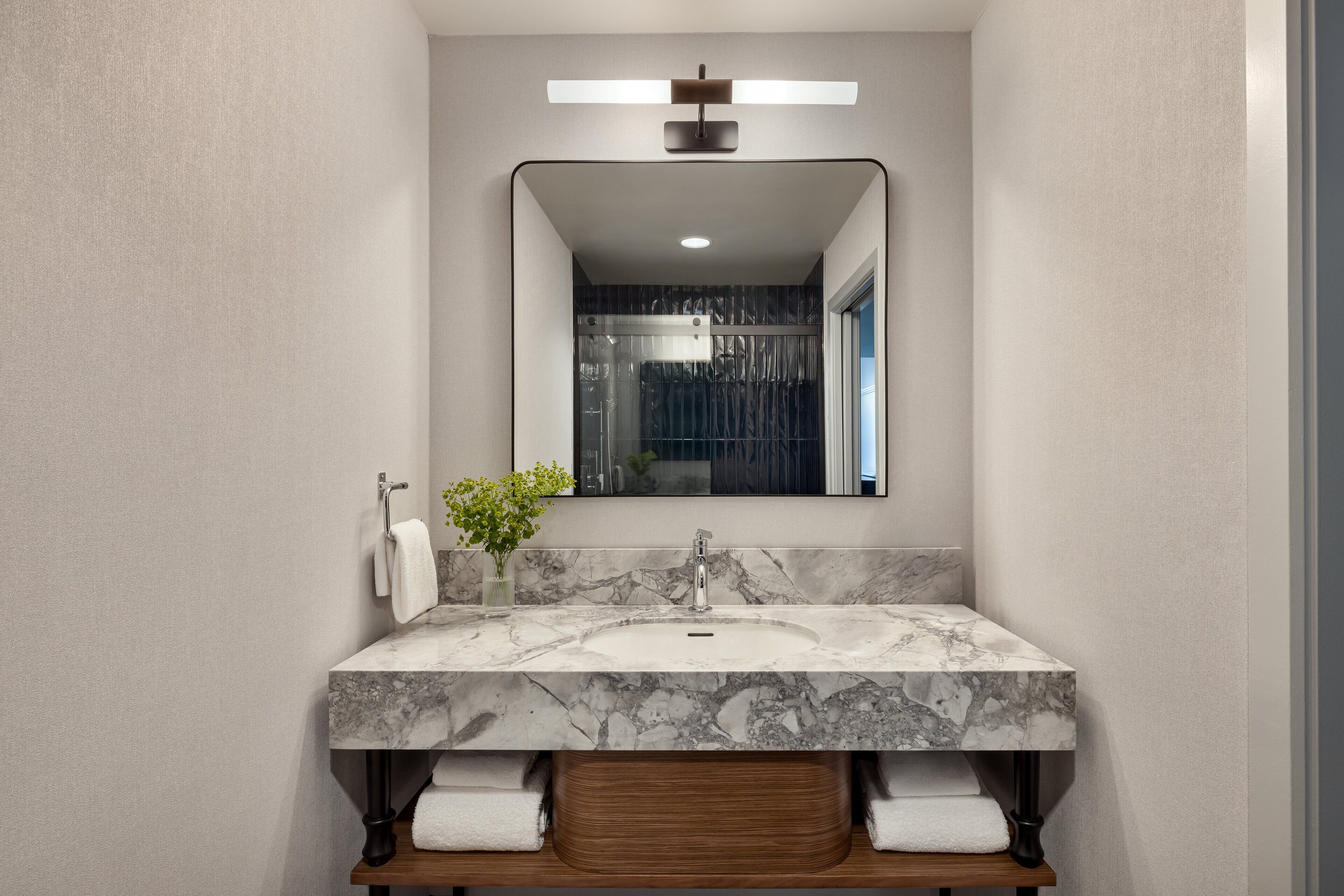 Photo - Kimpton Hotel Monaco Seattle by IHG