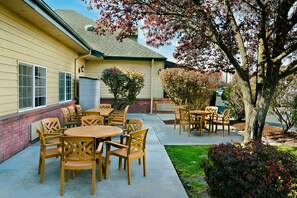 BBQ/picnic area