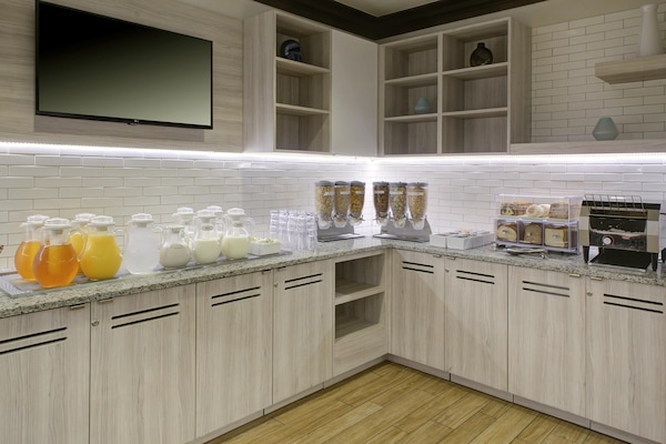 Desayuno buffet incluido todos los días