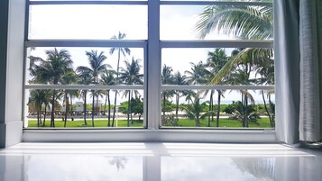 Ocean Corner Suite 1 King Bed  | View from room