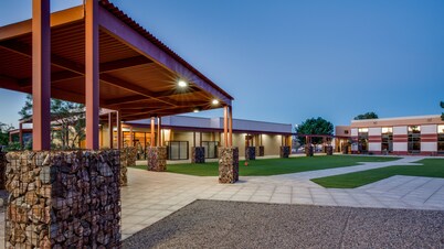 Apache Gold Resort Hotel