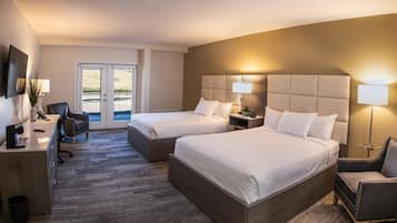 Rom – deluxe, 2 queensize-senger, balkong | Strykejern/-brett, wi-fi (inkludert), sengetøy og vekkerklokke