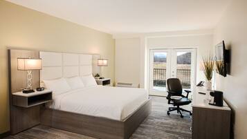 Deluxe-Zimmer, 1 King-Bett (Balcony or Patio) | Bügeleisen/Bügelbrett, kostenloses WLAN, Bettwäsche, Wecker