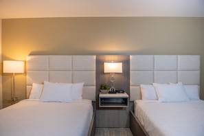 Suite, 2 Queen Beds