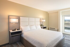 Iron/ironing board, free WiFi, bed sheets, alarm clocks