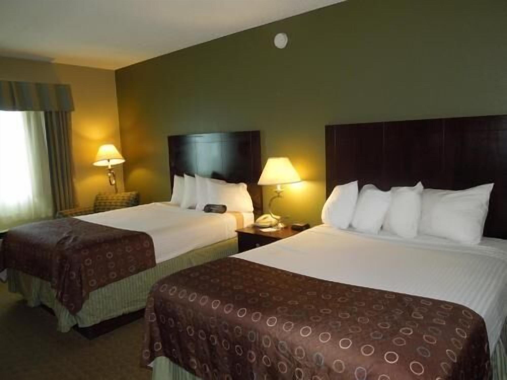 In-room safe, desk, laptop workspace, blackout drapes