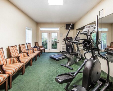 Clarion Inn Willow River - Image 39