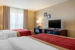 Standard Room, 2 Queen Beds | Iron/ironing board, free WiFi, bed sheets, alarm clocks - Comfort Inn Limon (Limon)