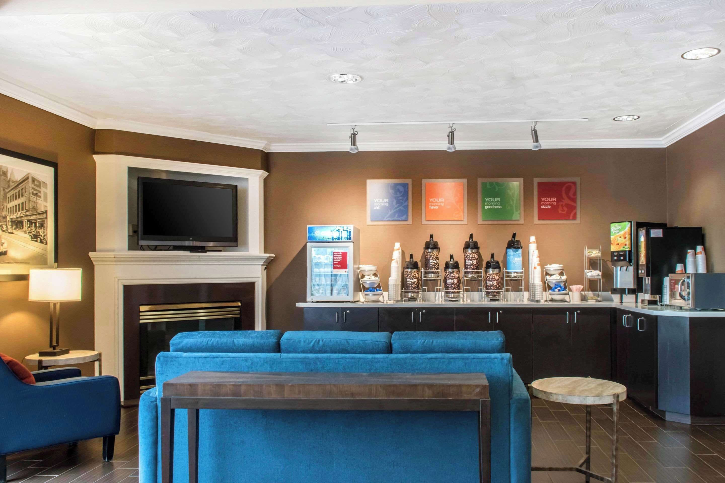 Gratis komplett frukost varje dag 