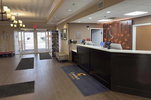 Lobby - Comfort Suites Scranton near Montage Mountain (Moosic)