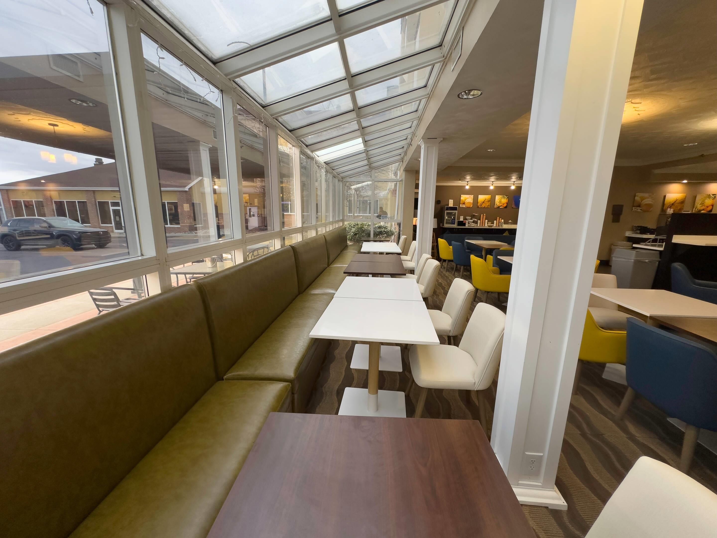 Petit déjeuner complet compris tous les jours