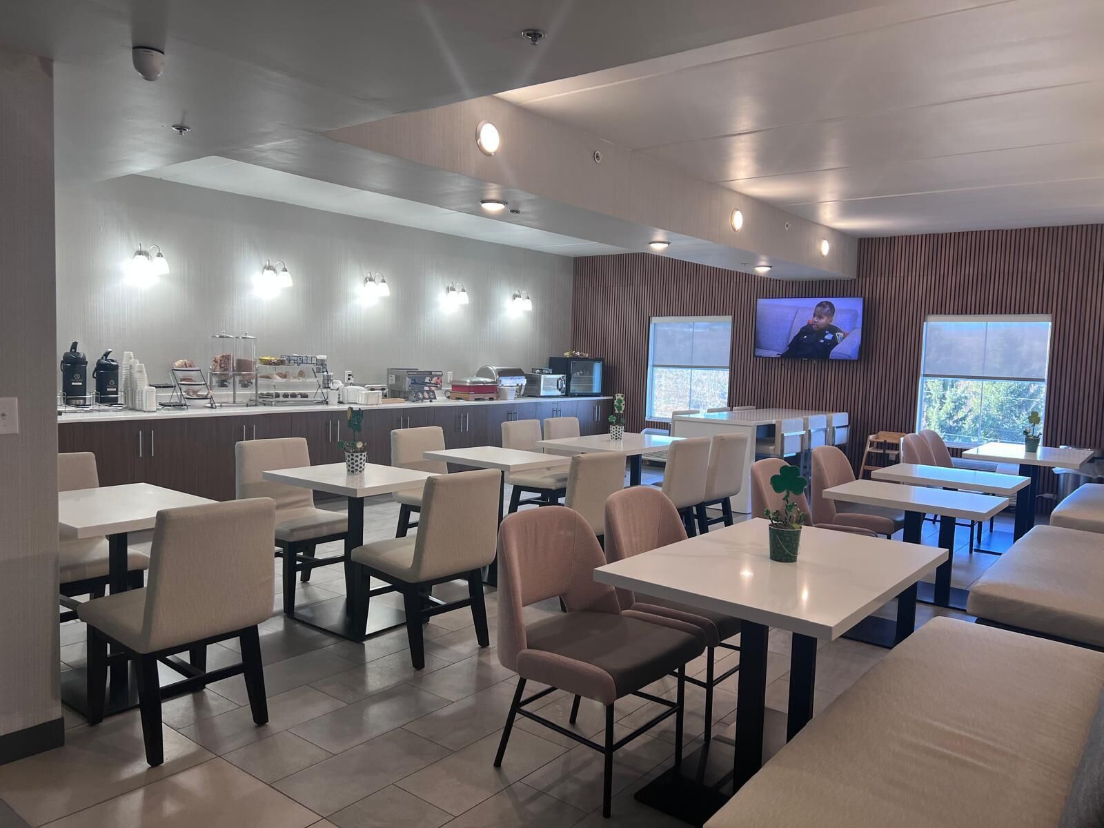 Free daily buffet breakfast