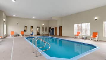 Indoor pool, pool loungers
