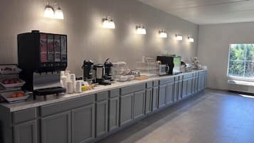 Free daily buffet breakfast