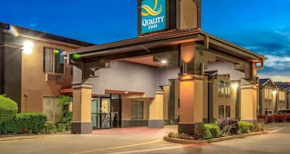 Quality Inn Forest Hill - Fort Worth South
