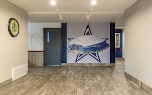 Lobby - Quality Inn Forest Hill - Fort Worth South (Fort Worth)