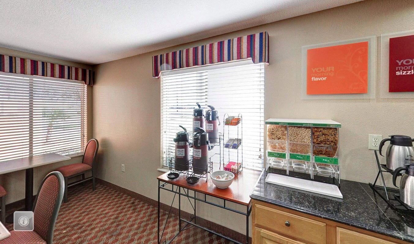 Desayuno continental incluido todos los días 