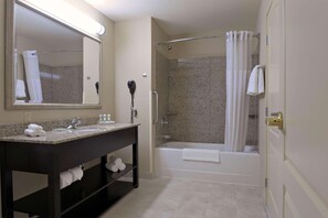 Desk, iron/ironing board, free WiFi, bed sheets - Country Inn & Suites by Radisson, Beckley, WV (Beckley)