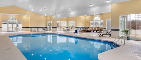 Piscine couverte, piscine extérieure