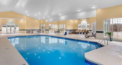 Country Inn & Suites by Radisson, Beckley, WV