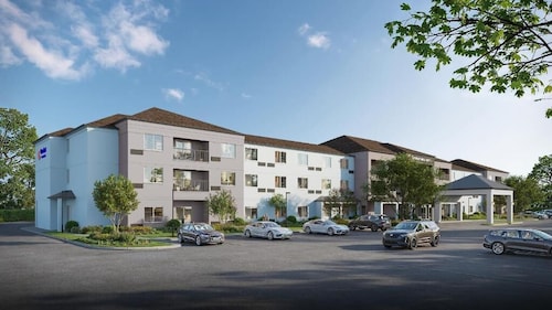 Comfort Inn & Suites Bethlehem Lehigh Valley Airport