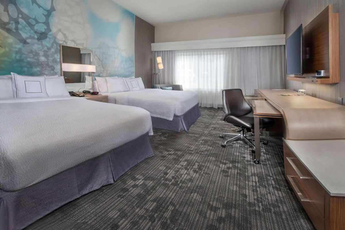 Egyptian cotton sheets, premium bedding, desk, laptop workspace