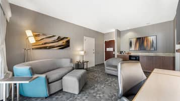 Suite, 1 King Bed with Sofa bed, Non Smoking | Egyptian cotton sheets, premium bedding, desk, laptop workspace