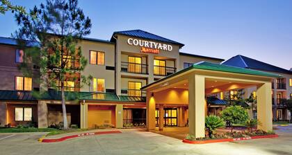 Courtyard Houston The Woodlands