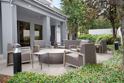 Courtyard by Marriott Lafayette Airport