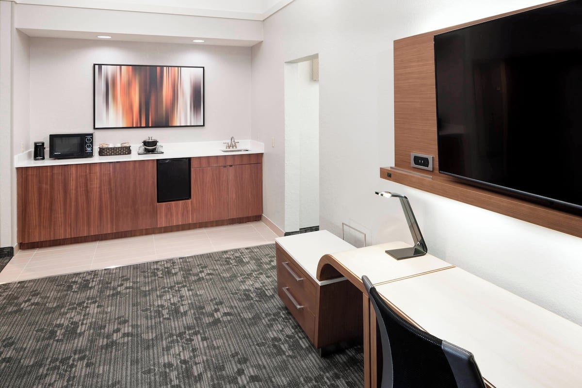 1 bedroom, premium bedding, individually furnished, desk