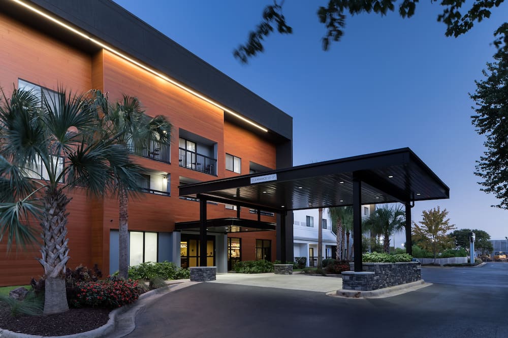 Courtyard by Marriott Pensacola