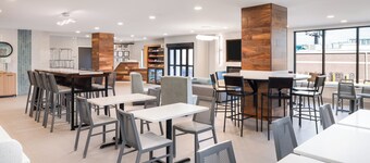 Garner Hotel Pigeon Forge Downtown by IHG