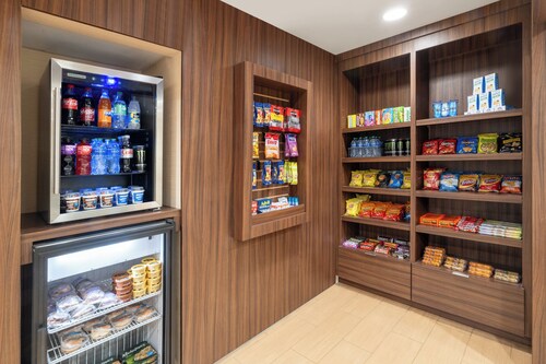 Garner Hotel Pigeon Forge Downtown by IHG