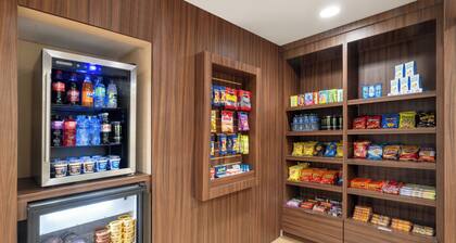 Garner Hotel Pigeon Forge Downtown by IHG