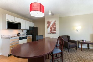 Suite, 1 Queen-Bett und Schlafsofa, Nichtraucher