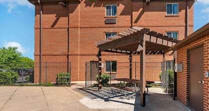 Extended Stay America Select Suites St Louis Earth City