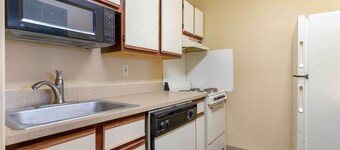 Extended Stay America Suites Tulsa Midtown