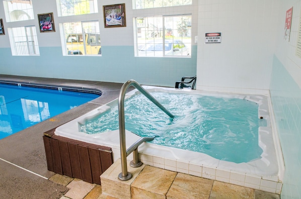 Indoor spa tub