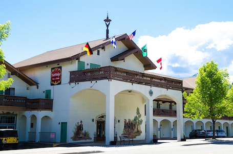 Front of property. Fairbridge Inn & Suites