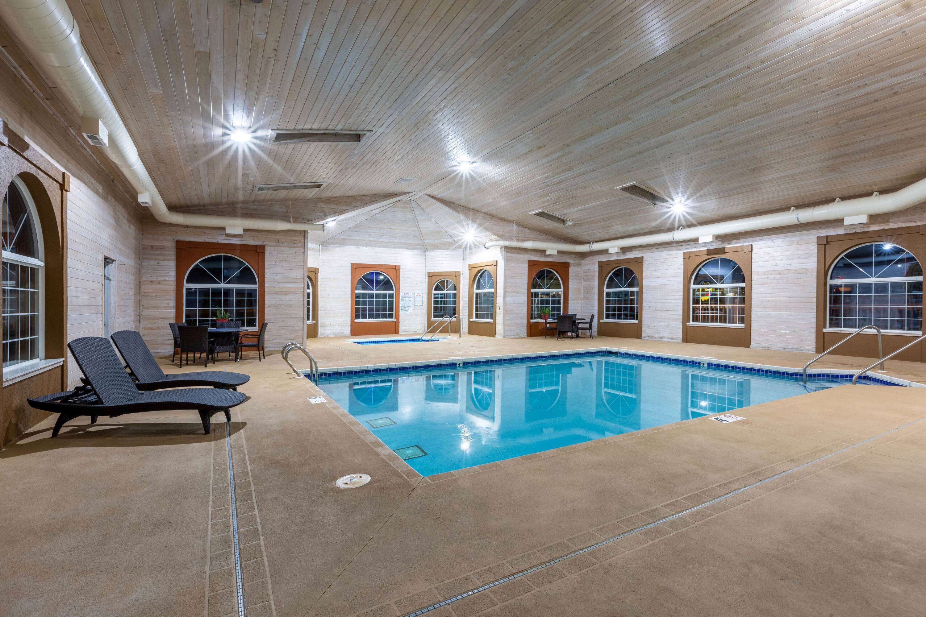 สระว่ายน้ำในร่ม