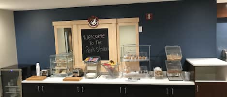 Free daily continental breakfast