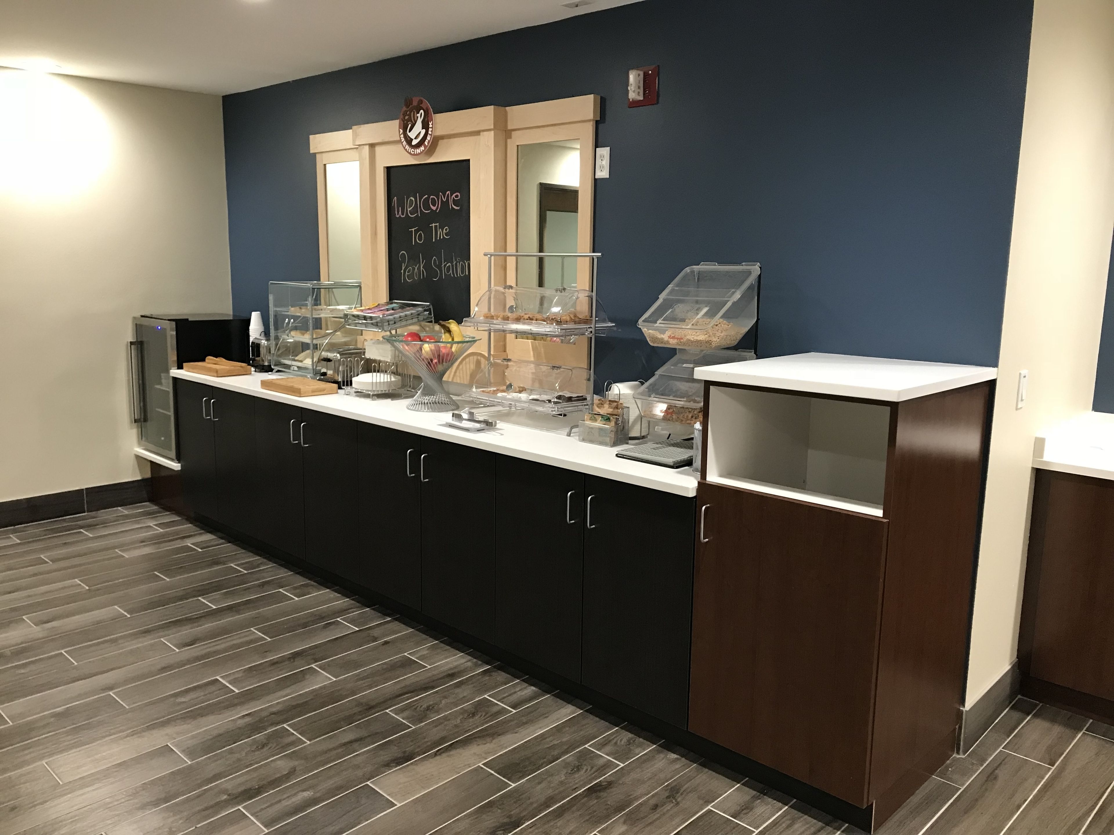 free daily continental breakfast