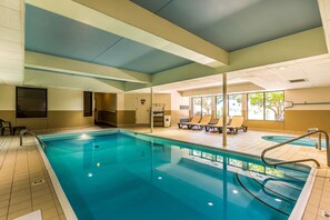 Indoor pool - Sleep Inn Springfield South I60 near Medical District (Springfield)