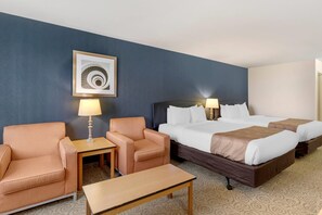 Caja de seguridad en la habitación y escritorio