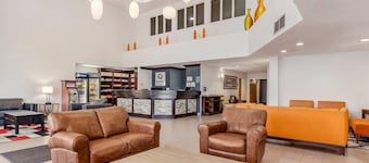 Quality Inn & Suites Denver Airport - Gateway Park