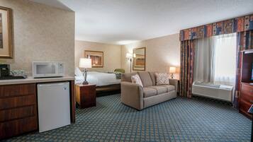 Deluxe-Studio, 1 King-Bett und Schlafsofa | Verdunkelungsvorhänge, Bügeleisen/Bügelbrett, kostenloses WLAN