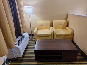 Room, 1 King Bed, Non Smoking (Second Floor) | Living area | TV